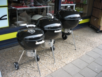 WEBER BBQ